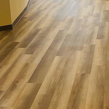 How To Choose The Right Hardwood Floor For High-Traffic Rooms